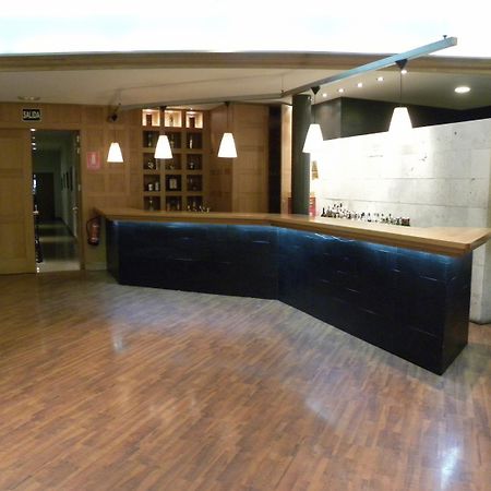 Hostal Las Fuentes Аревало Экстерьер фото