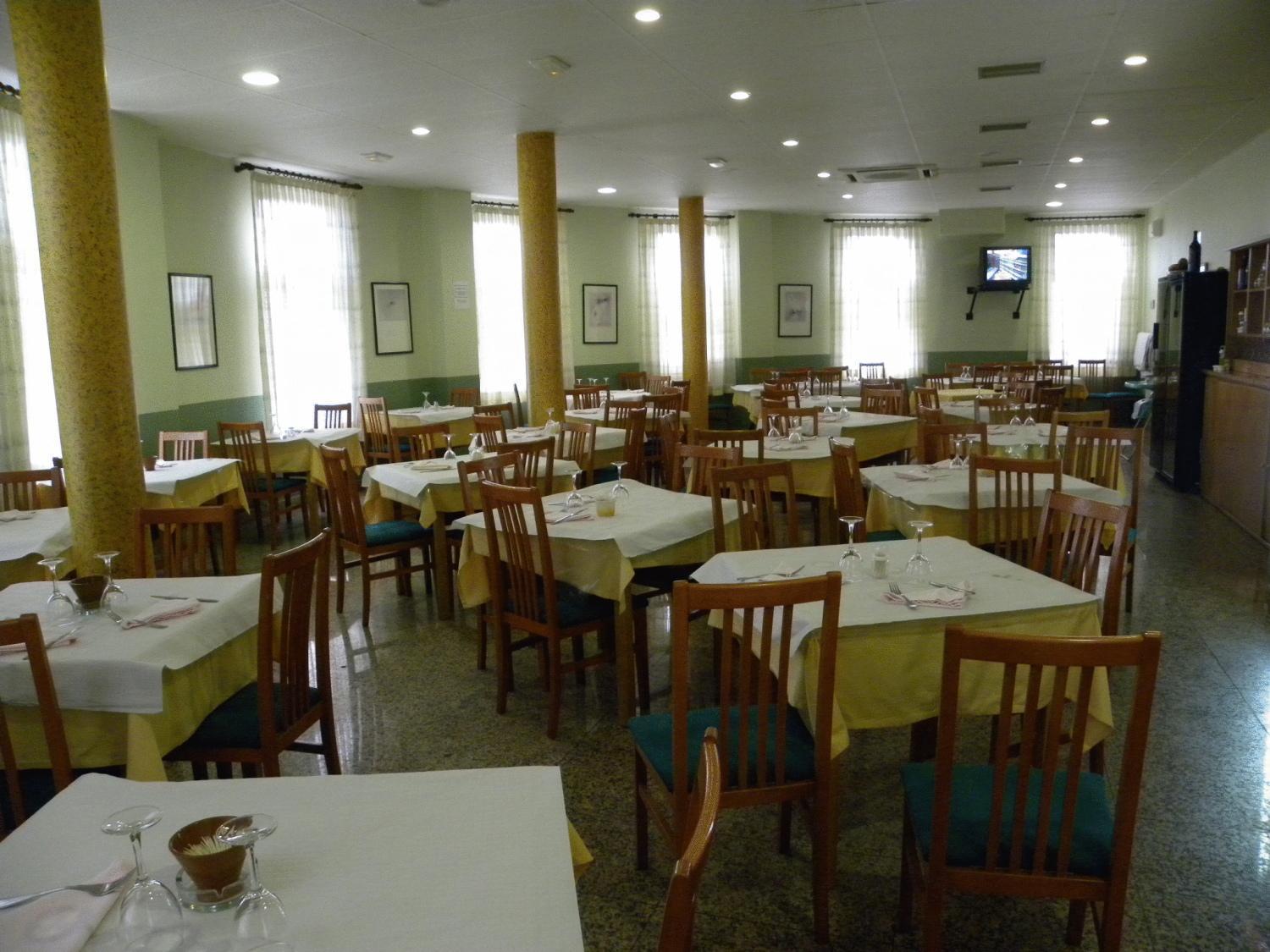 Hostal Las Fuentes Аревало Экстерьер фото