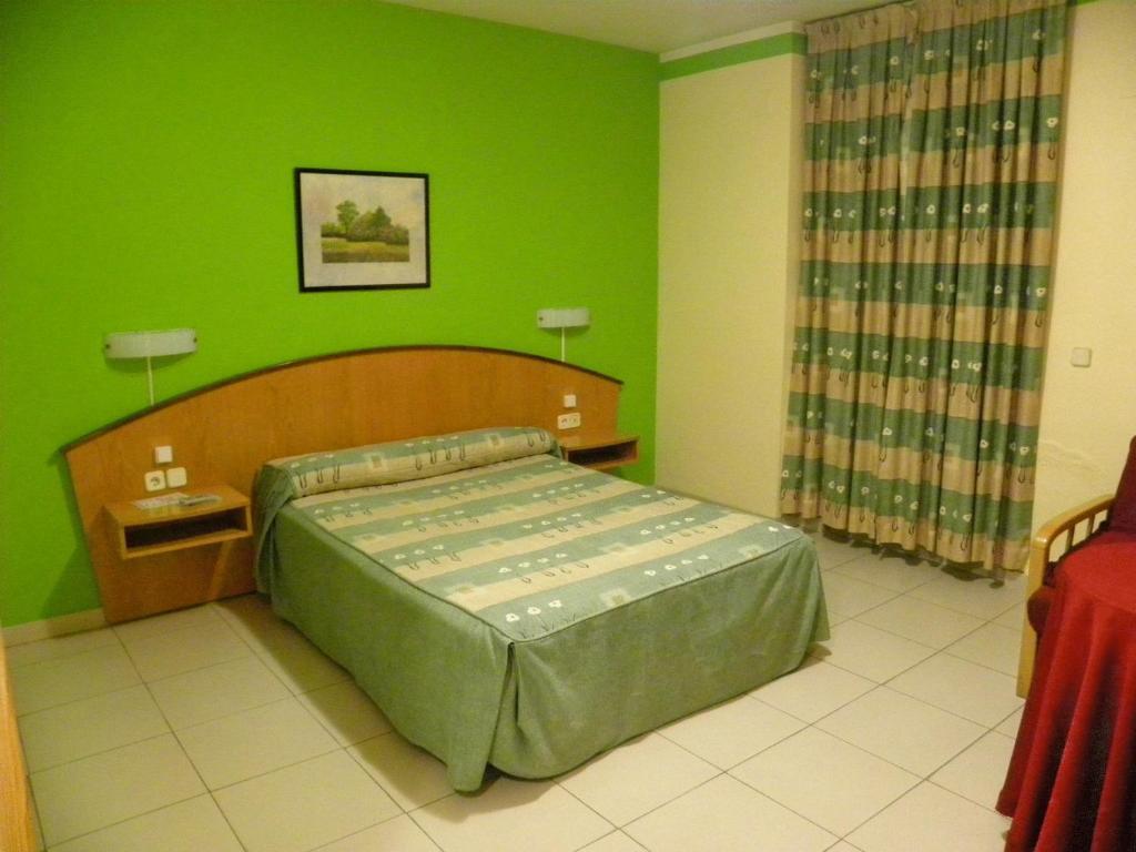 Hostal Las Fuentes Аревало Экстерьер фото